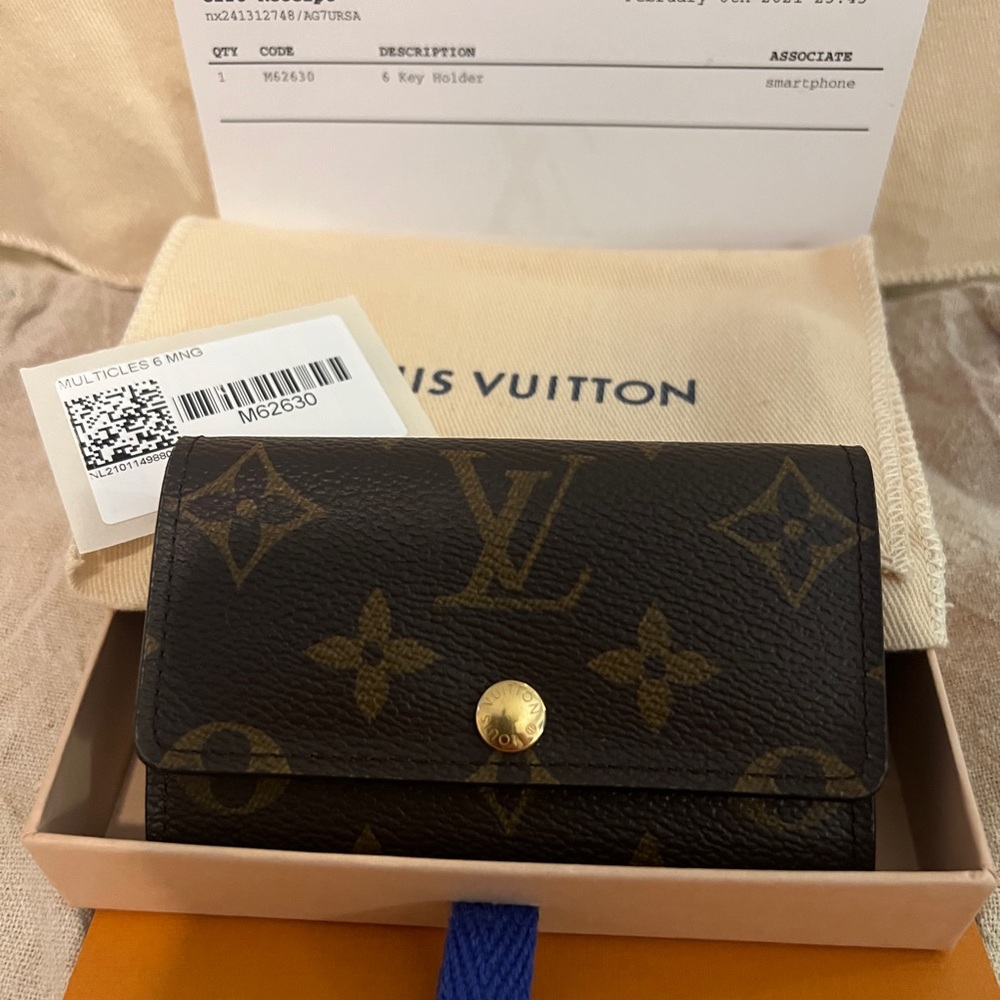 NWT Louis Vuitton 6 Key Holder